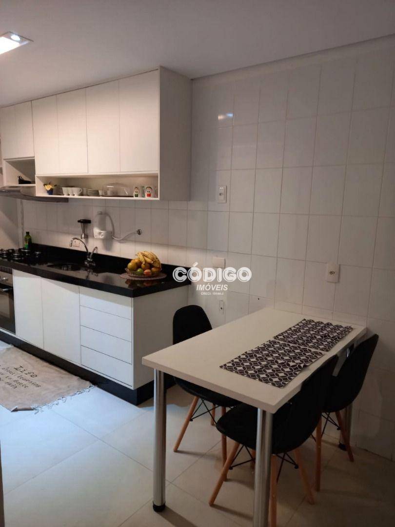 Apartamento à venda com 3 quartos, 96m² - Foto 4