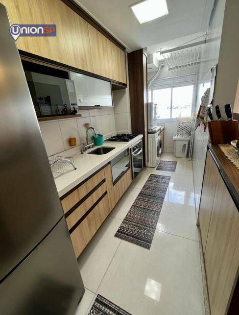 Apartamento à venda com 2 quartos, 70m² - Foto 12