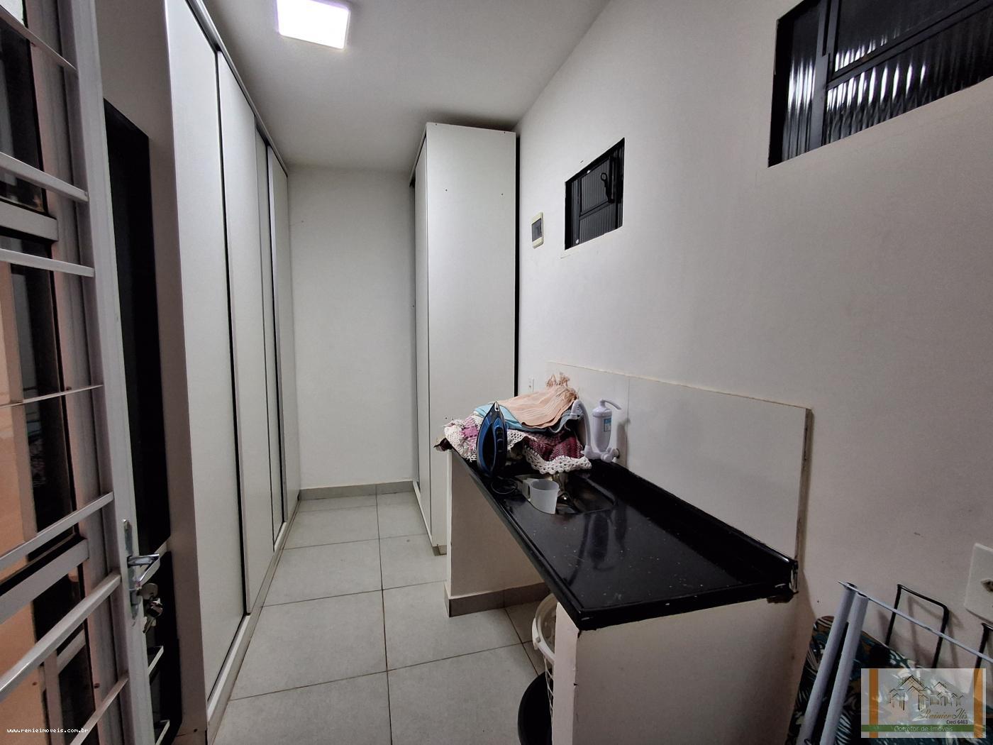 Casa à venda com 3 quartos, 450m² - Foto 23