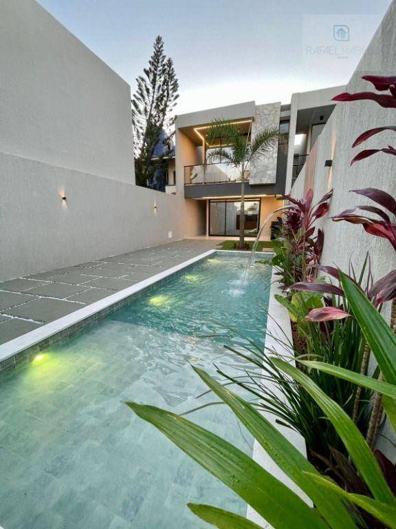 Casa, 4 quartos, 147 m² - Foto 1