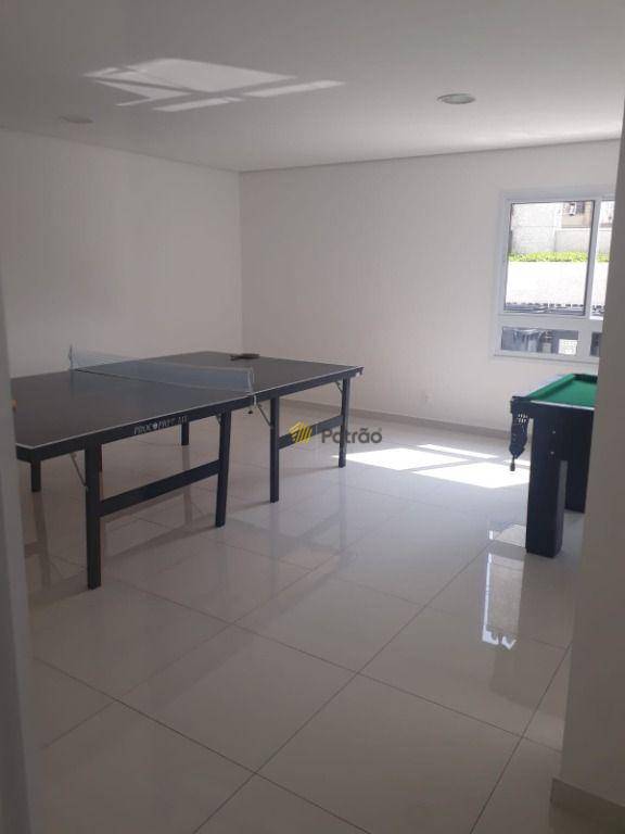 Apartamento para alugar com 2 quartos, 64m² - Foto 25