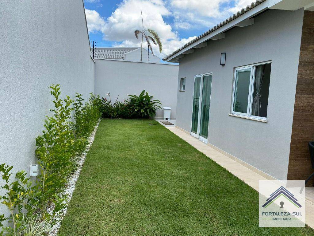 Casa à venda com 3 quartos, 105m² - Foto 4