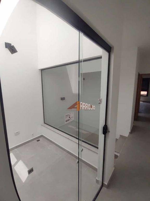 Sobrado à venda com 3 quartos, 105m² - Foto 18