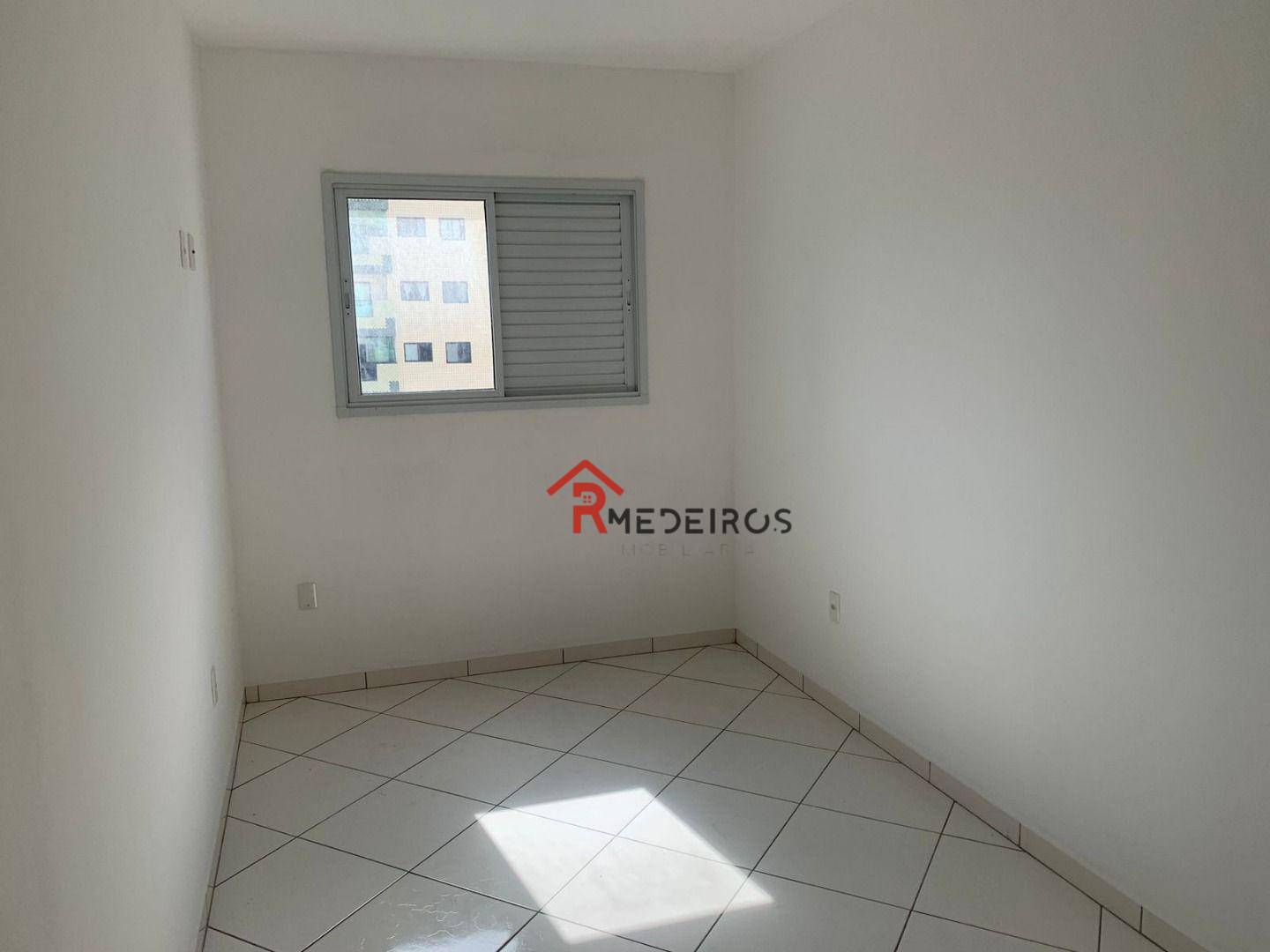 Apartamento à venda com 2 quartos, 66m² - Foto 9