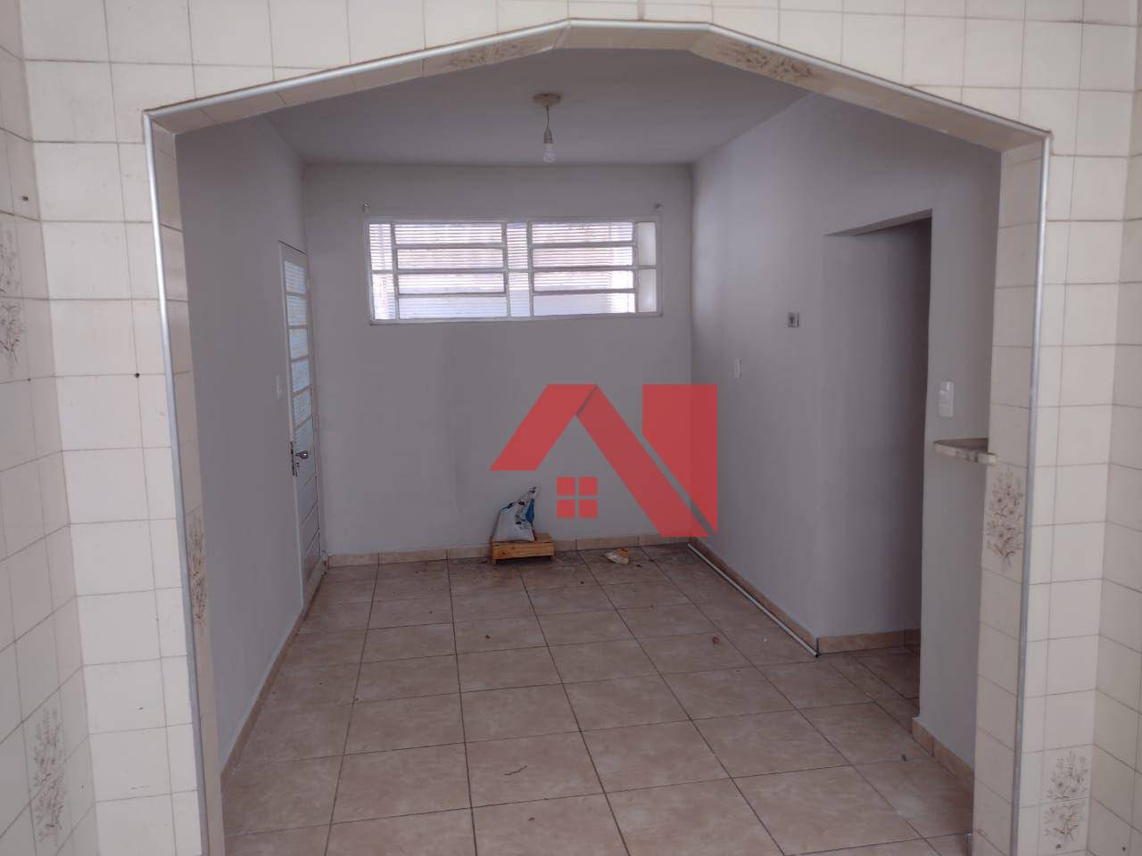 Casa à venda e aluguel com 3 quartos, 120m² - Foto 7