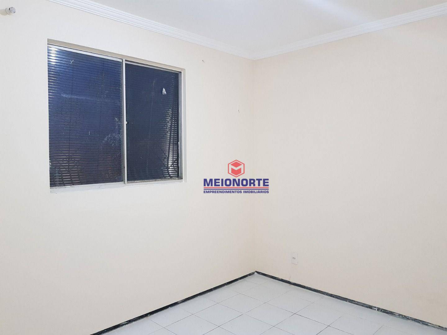 Apartamento à venda com 2 quartos, 70m² - Foto 3