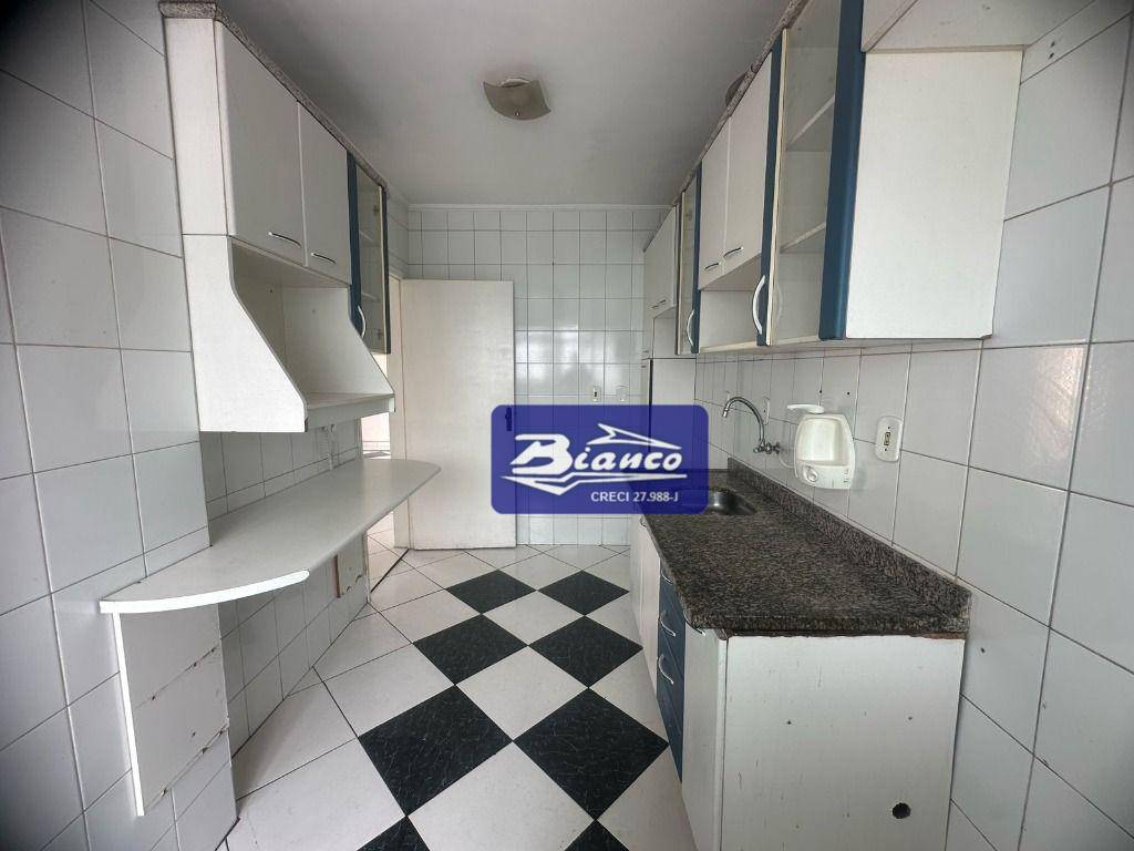 Apartamento à venda com 2 quartos, 65m² - Foto 20