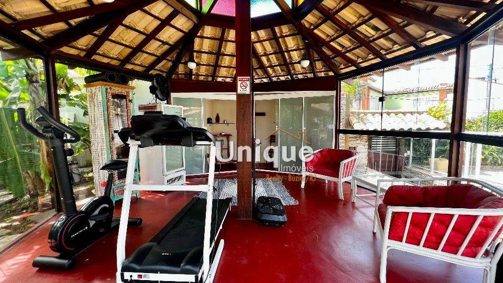 Casa à venda com 8 quartos, 350m² - Foto 7