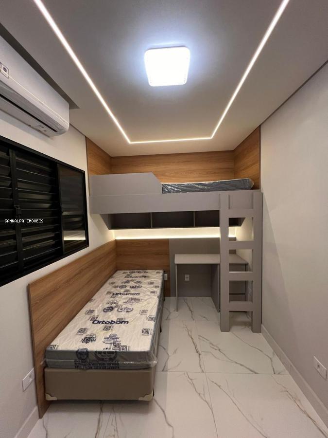 Casa à venda com 2 quartos, 200m² - Foto 19