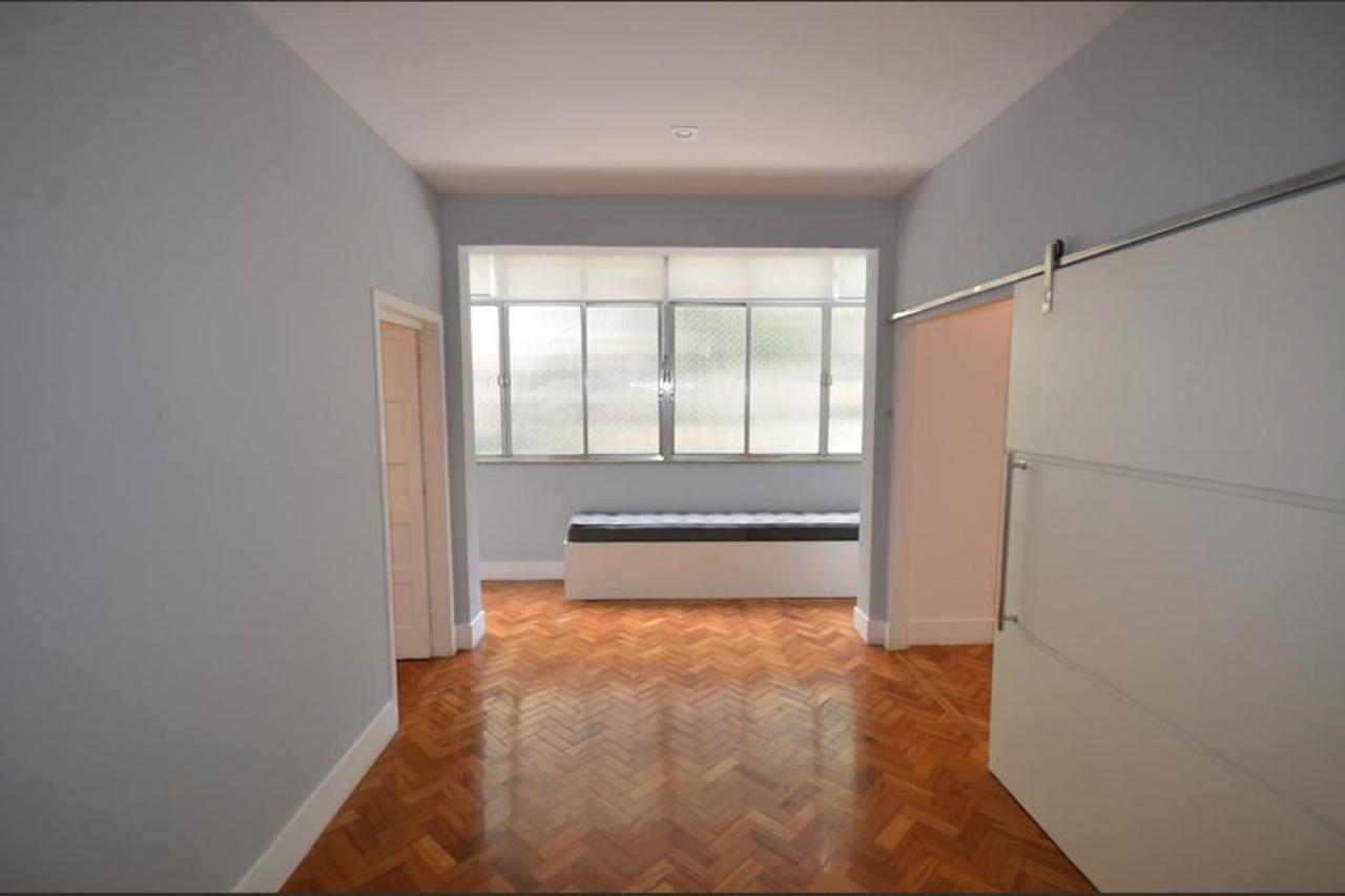 Apartamento à venda com 4 quartos, 210m² - Foto 6