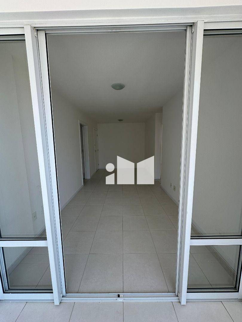 Apartamento à venda com 2 quartos, 65m² - Foto 5