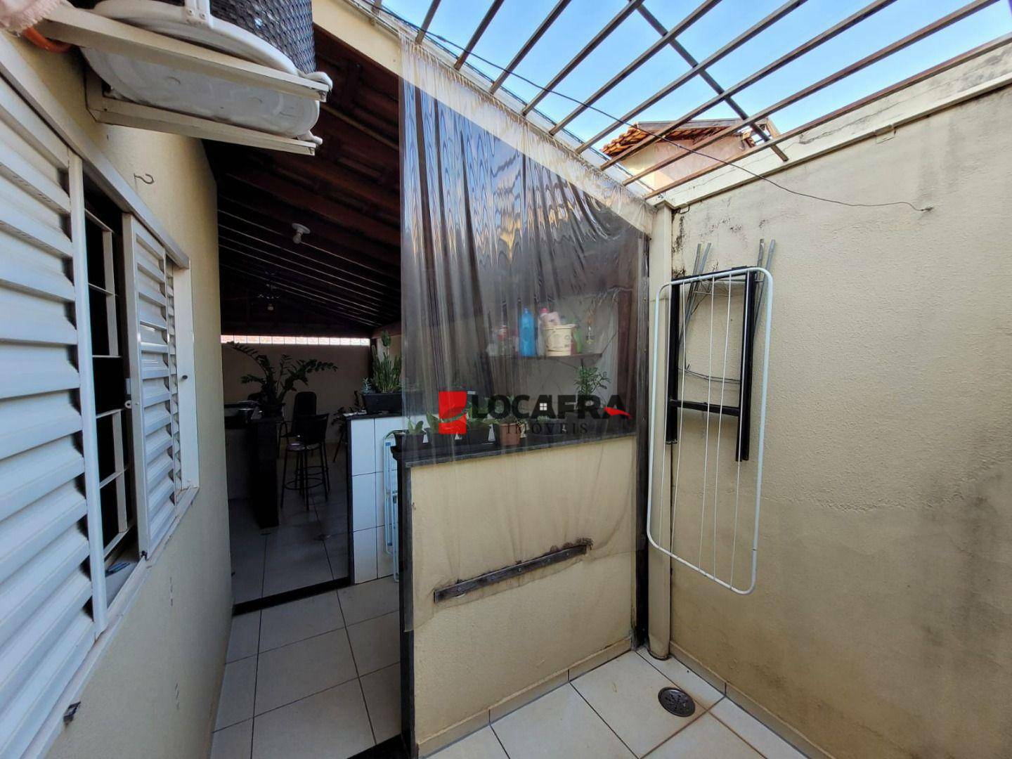 Casa à venda com 3 quartos, 94m² - Foto 20