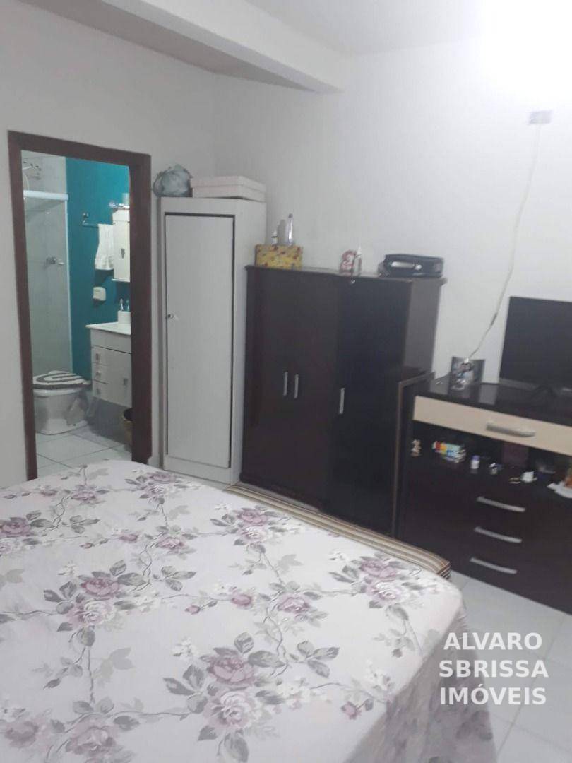 Casa à venda com 2 quartos, 90m² - Foto 8