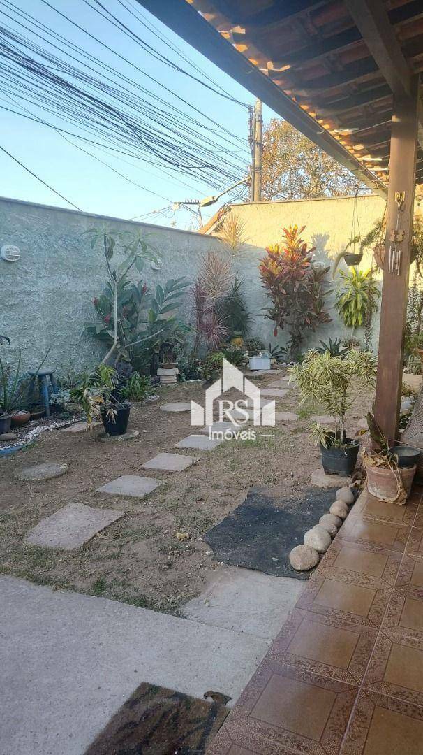 Casa à venda com 4 quartos, 241m² - Foto 4