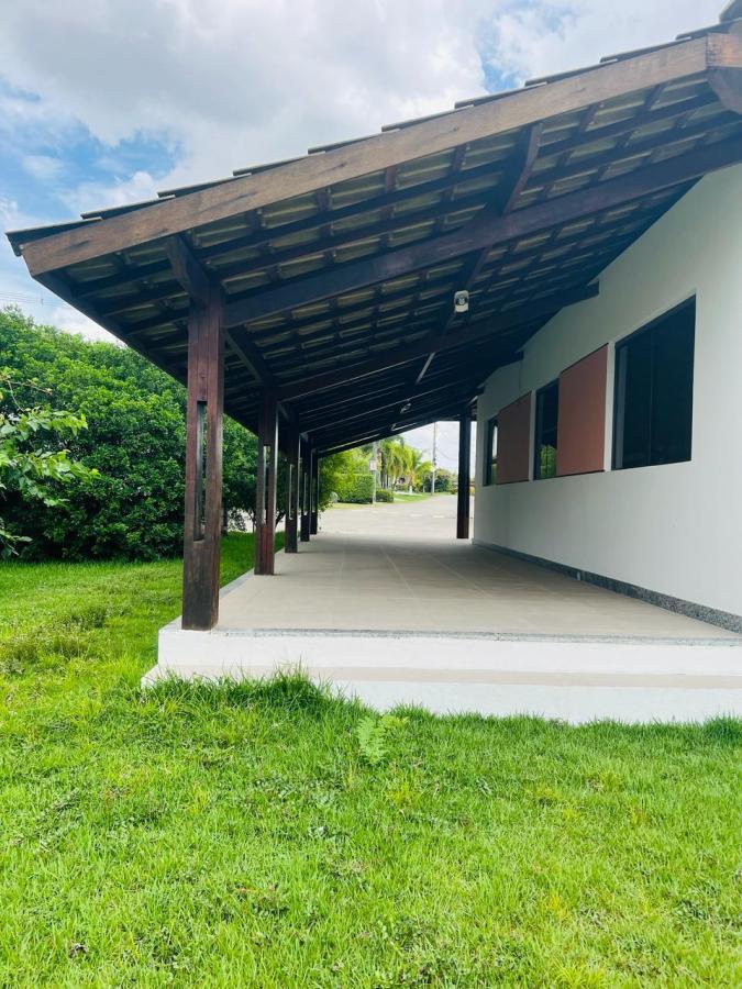 Casa de Condomínio para alugar com 3 quartos, 325m² - Foto 19