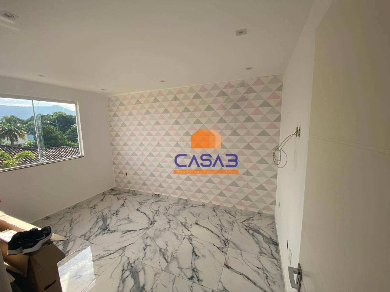 Casa à venda com 3 quartos, 200m² - Foto 9