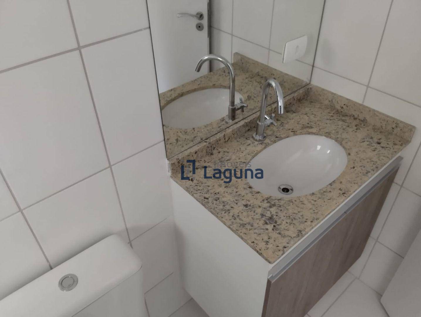 Apartamento para alugar com 2 quartos, 69m² - Foto 13