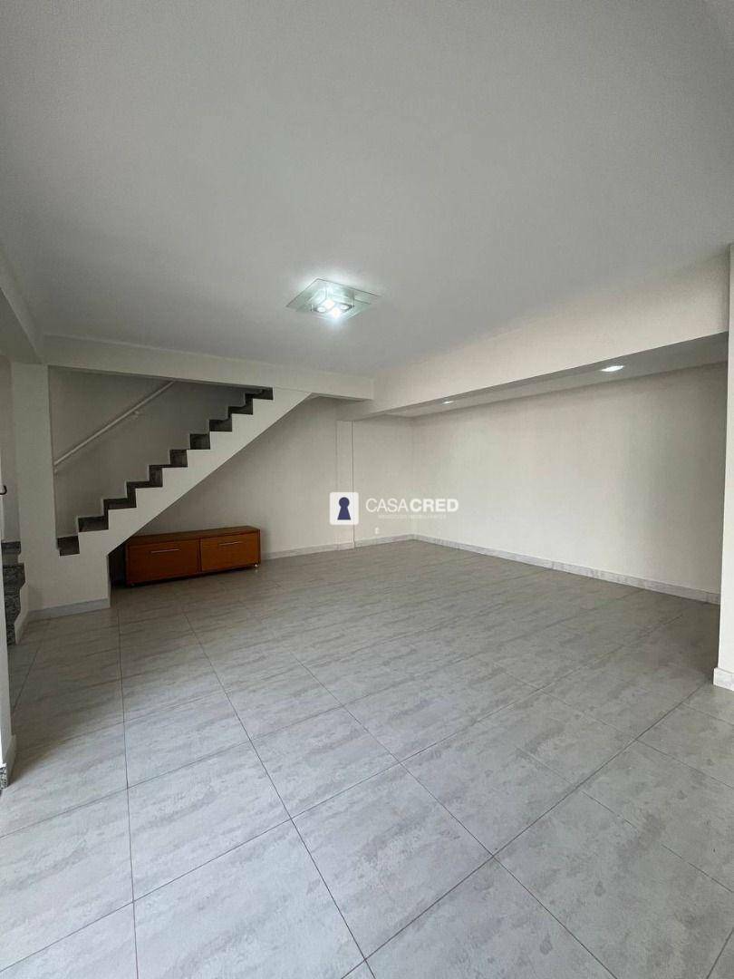 Casa à venda com 3 quartos, 235m² - Foto 7