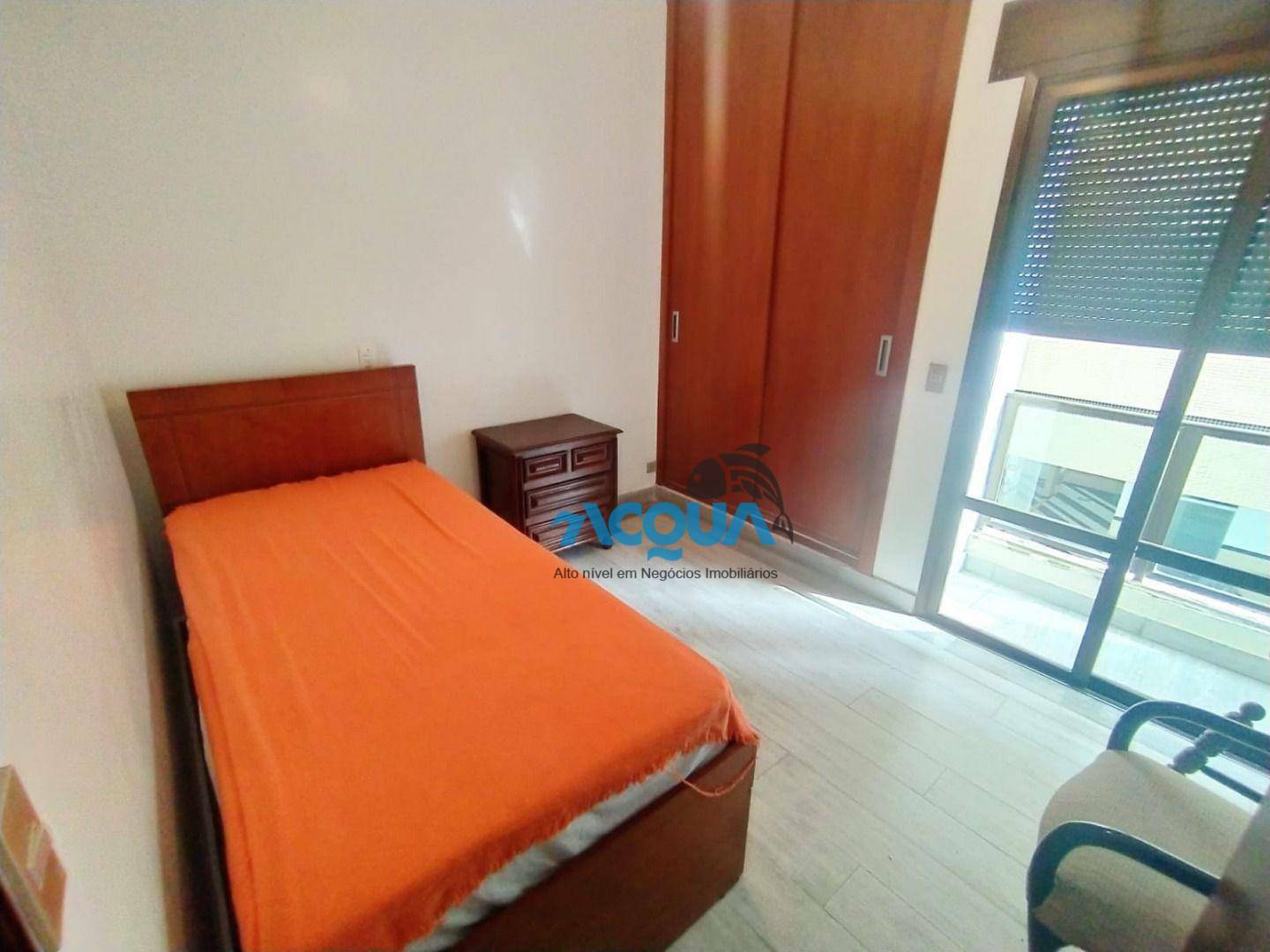 Apartamento à venda com 4 quartos, 212m² - Foto 11