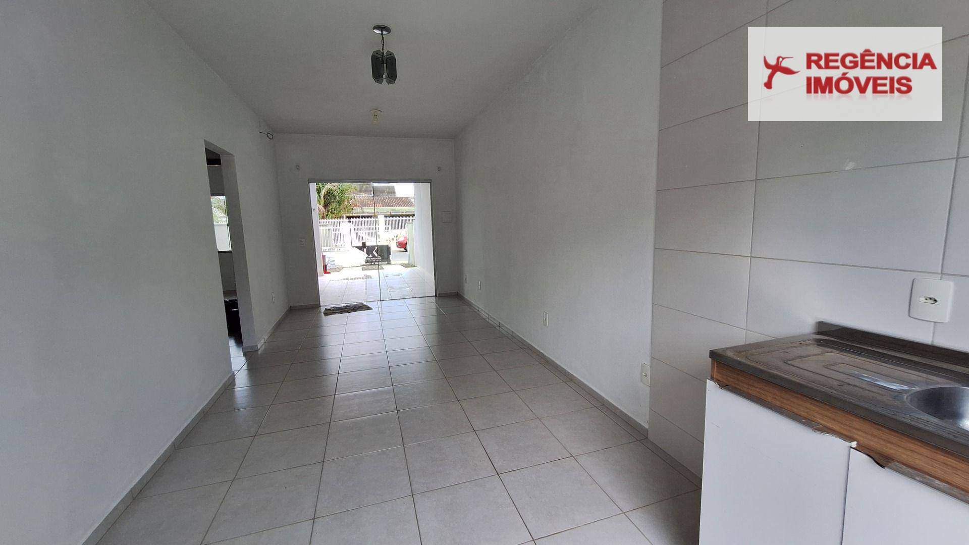 Casa à venda com 2 quartos, 65m² - Foto 7