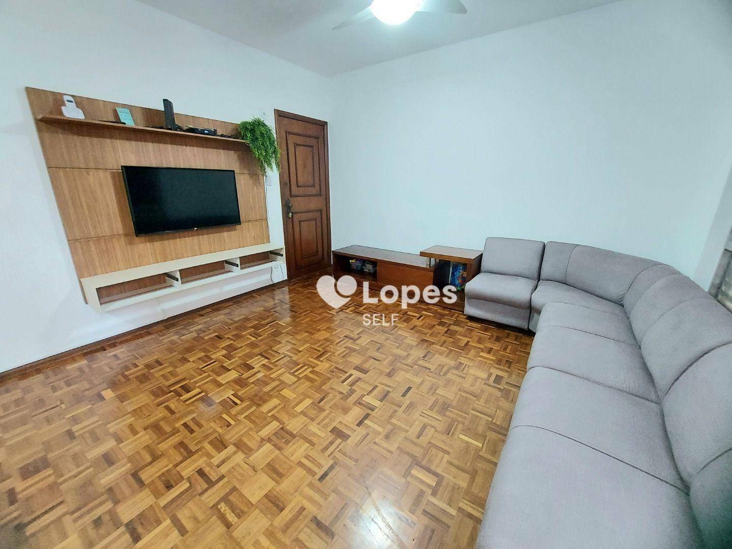 Apartamento à venda com 3 quartos, 125m² - Foto 1