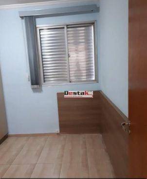 Apartamento à venda com 3 quartos, 64m² - Foto 2