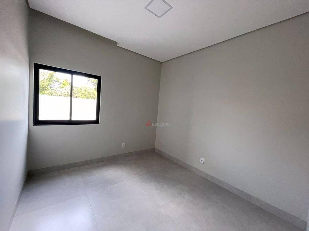 Casa à venda com 3 quartos, 155m² - Foto 14