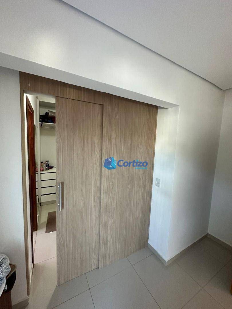 Casa de Condomínio à venda com 3 quartos, 179m² - Foto 8