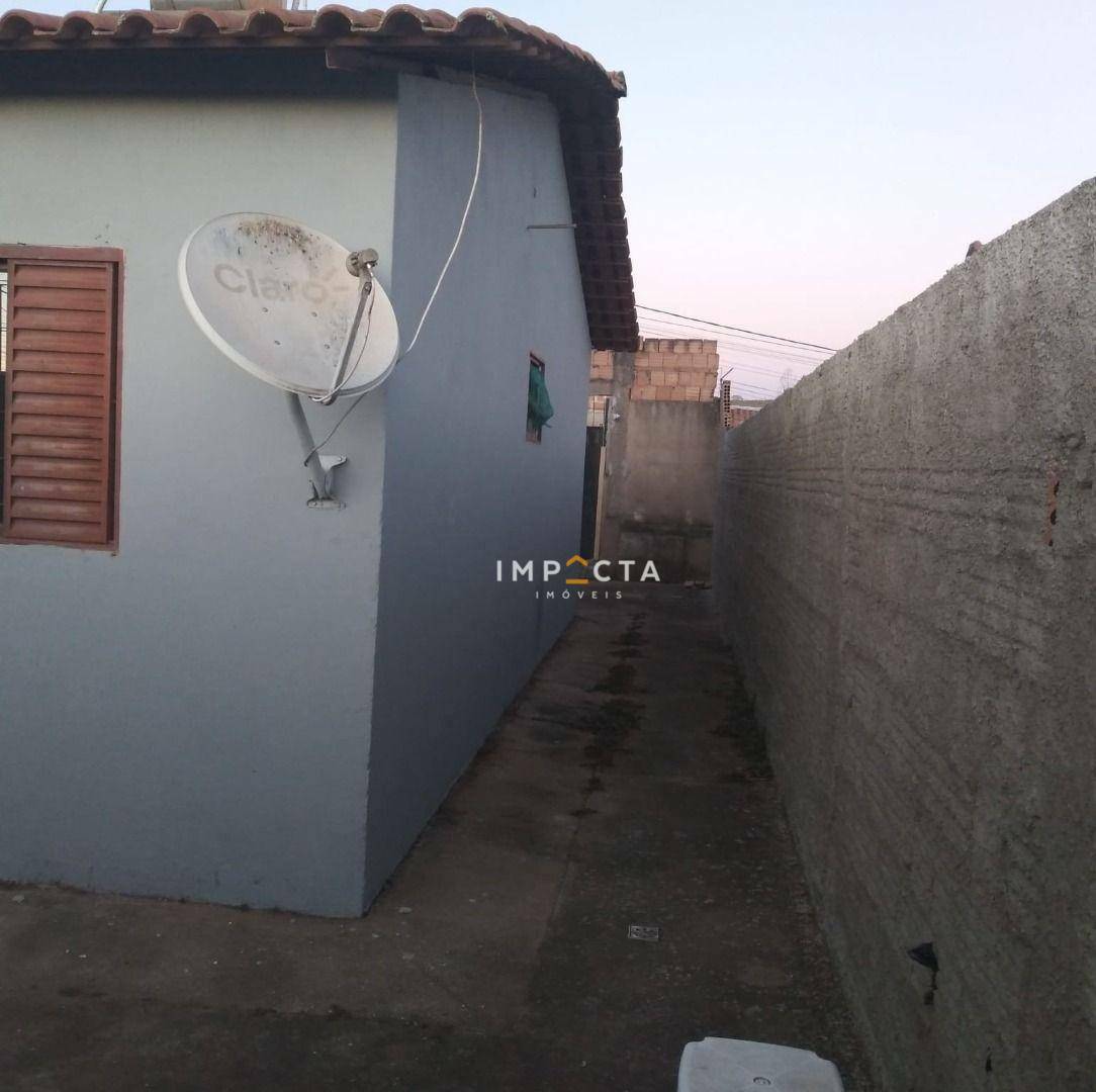 Casa à venda com 2 quartos, 45m² - Foto 16