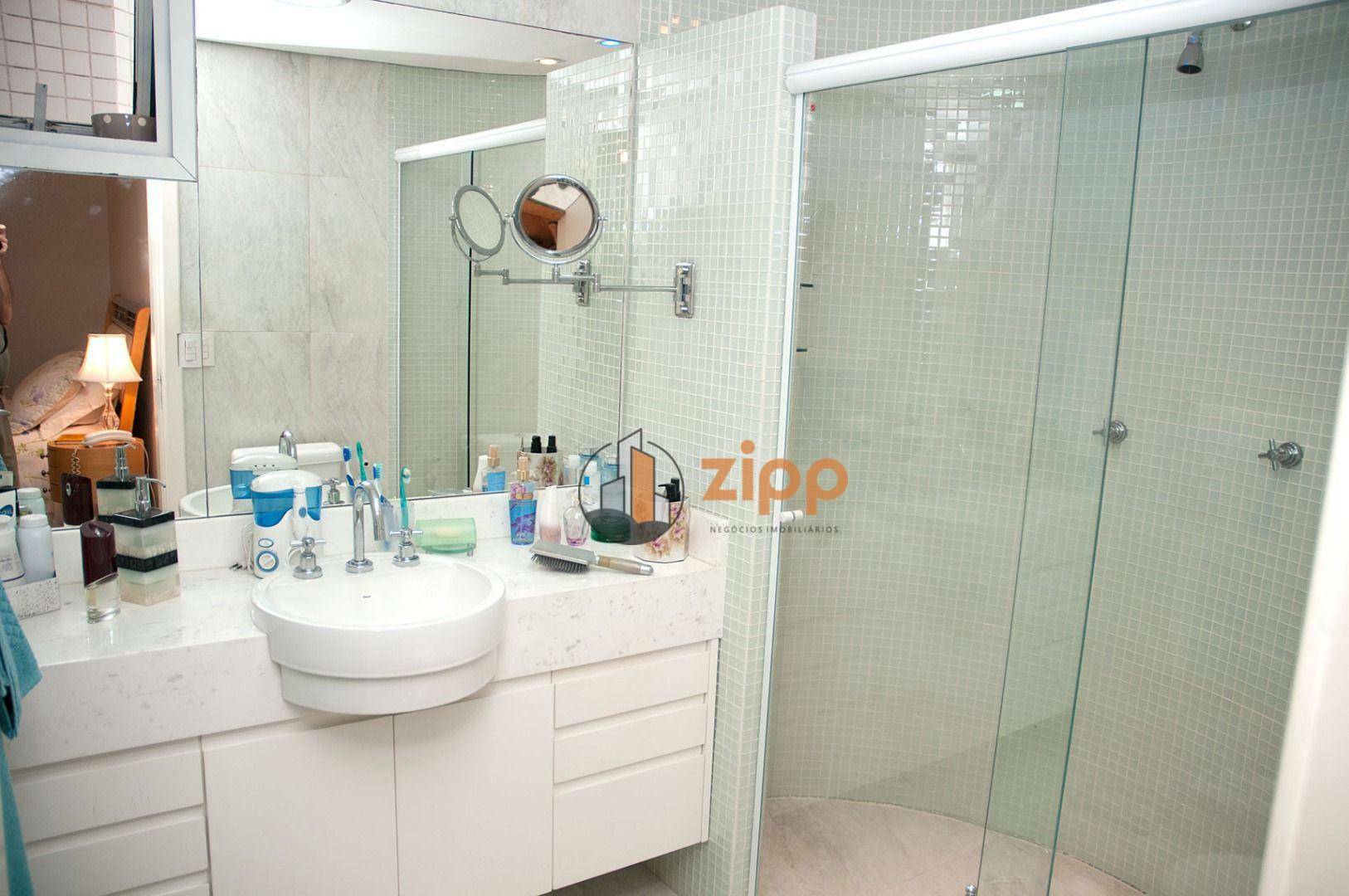 Apartamento à venda com 3 quartos, 143m² - Foto 13