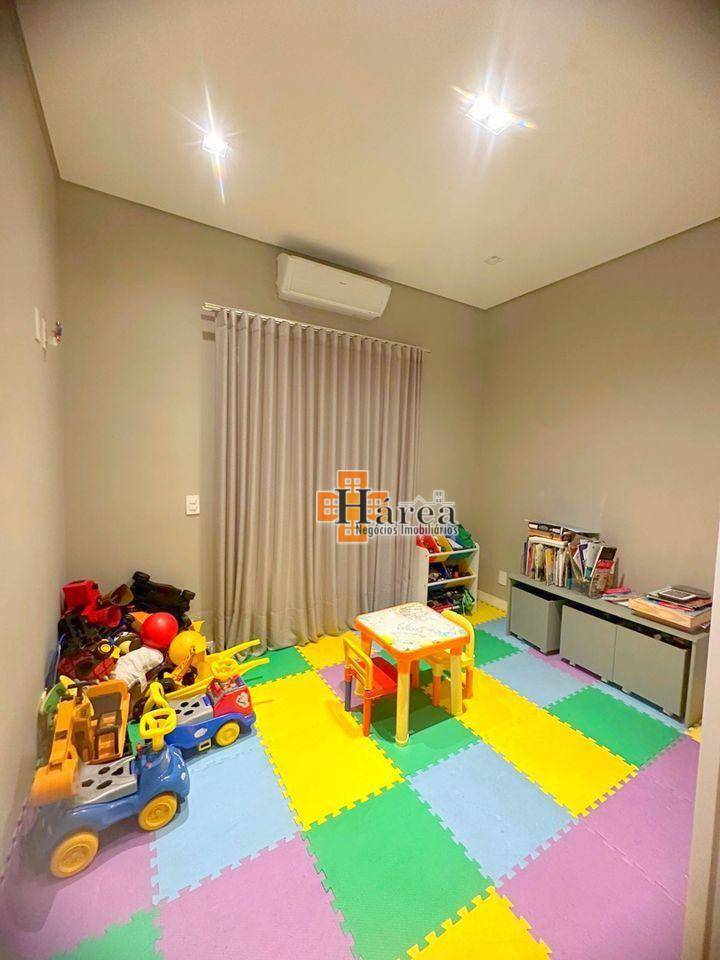 Casa de Condomínio à venda com 4 quartos, 296m² - Foto 13