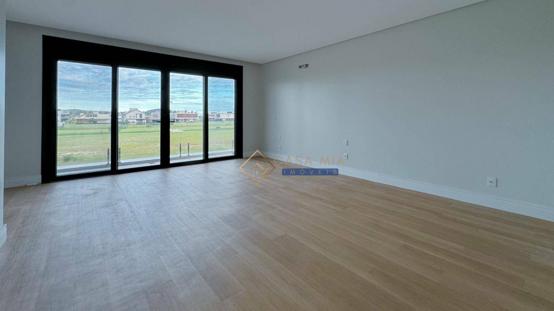 Casa de Condomínio à venda com 4 quartos, 359m² - Foto 13