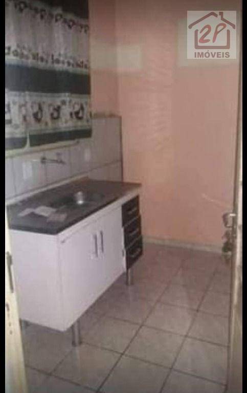 Casa à venda com 2 quartos, 100m² - Foto 4