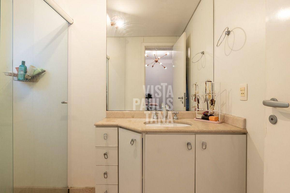 Apartamento à venda com 3 quartos, 200m² - Foto 20