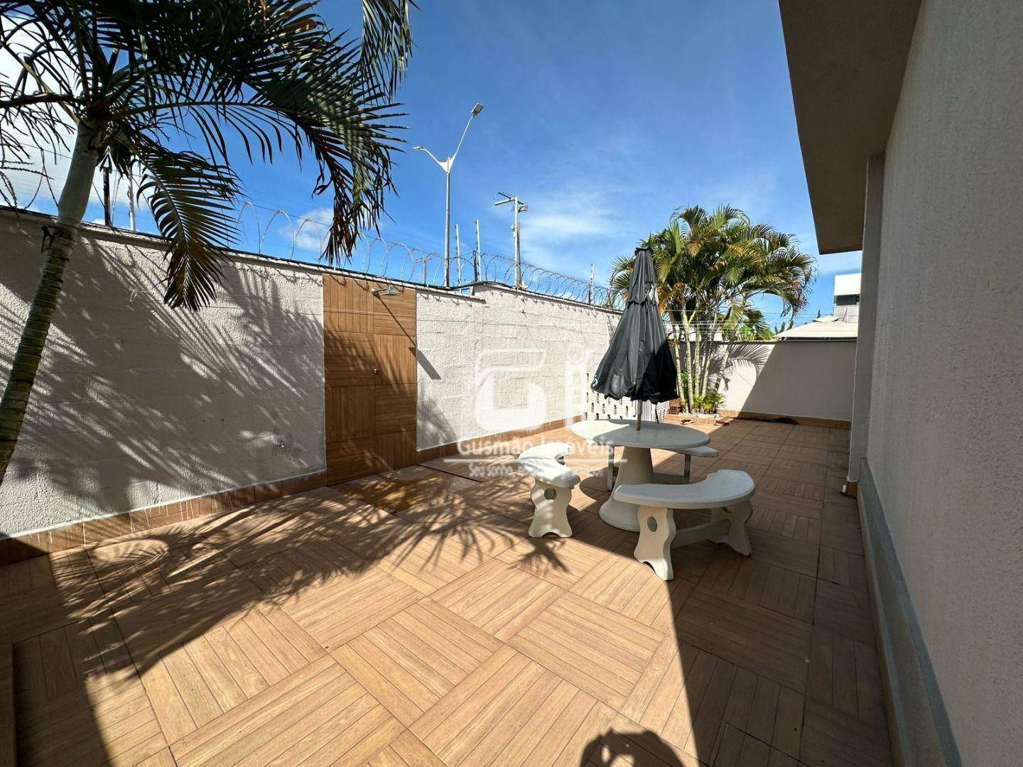 Casa de Condomínio à venda com 3 quartos, 188m² - Foto 4