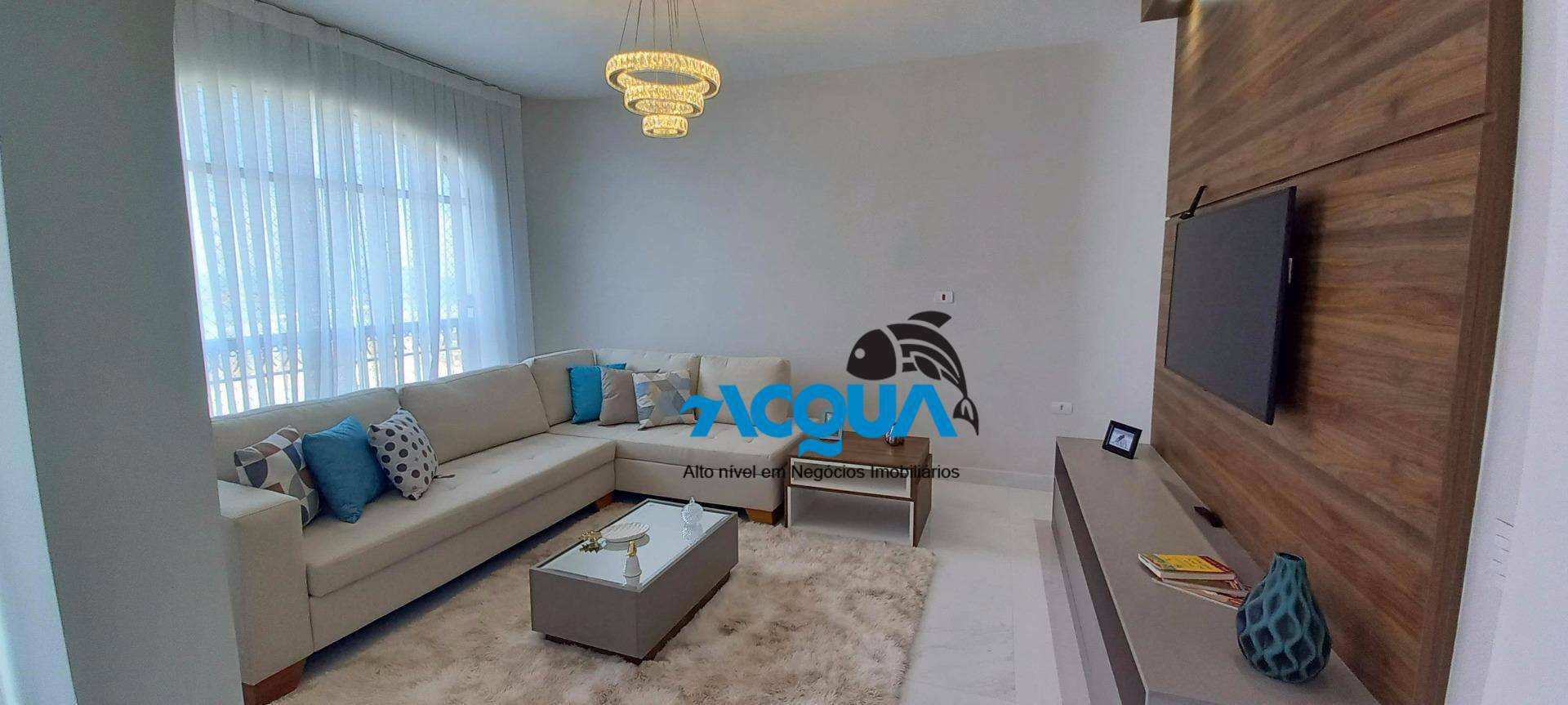 Apartamento à venda com 3 quartos, 217m² - Foto 1