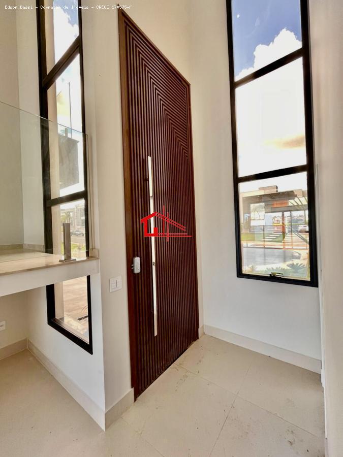 Casa de Condomínio à venda com 4 quartos, 315m² - Foto 25