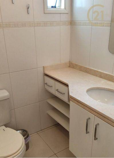 Apartamento para alugar com 3 quartos, 107m² - Foto 13