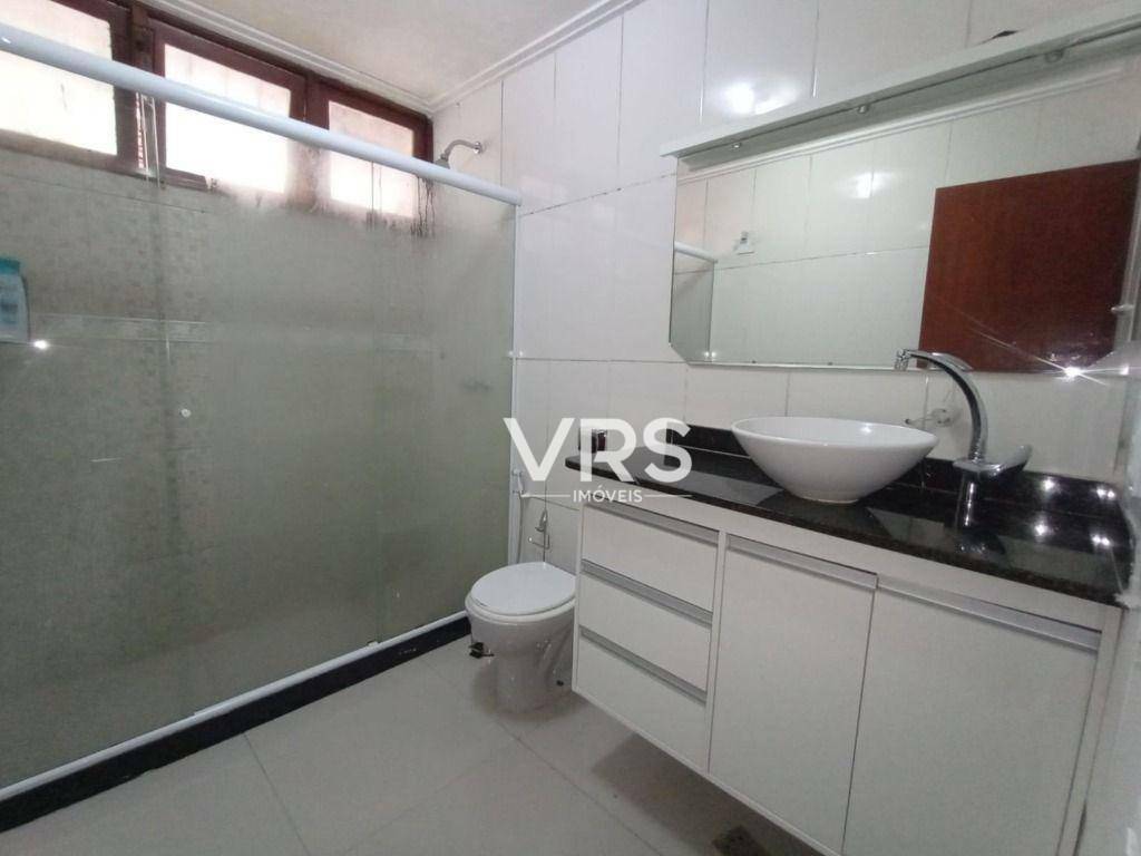 Casa à venda com 3 quartos, 224m² - Foto 27