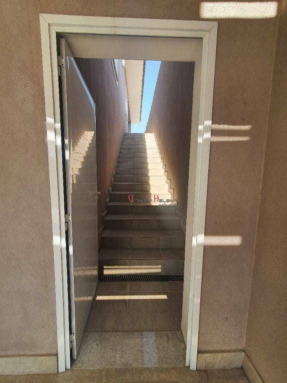 Casa de Condomínio para alugar com 3 quartos, 219m² - Foto 9