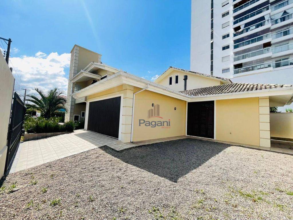 Casa, 4 quartos, 259 m² - Foto 46