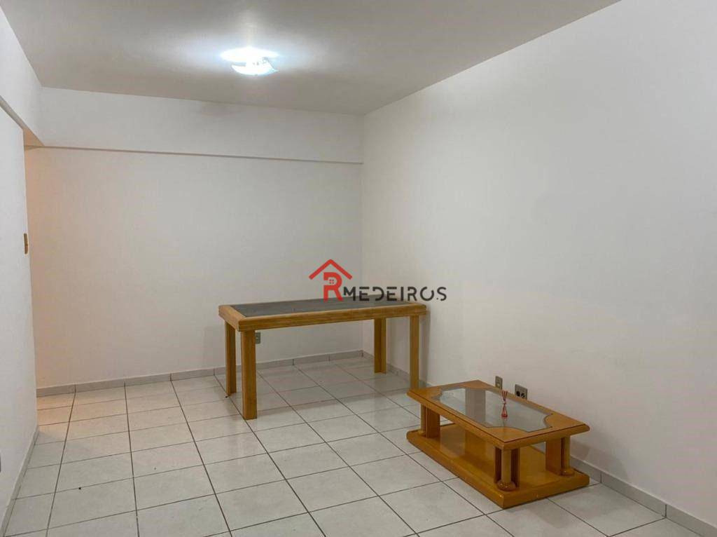 Apartamento à venda com 2 quartos, 80m² - Foto 4