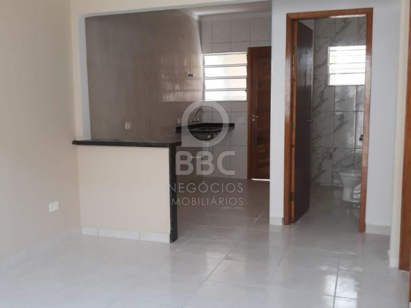 Casa à venda com 2 quartos, 50m² - Foto 5