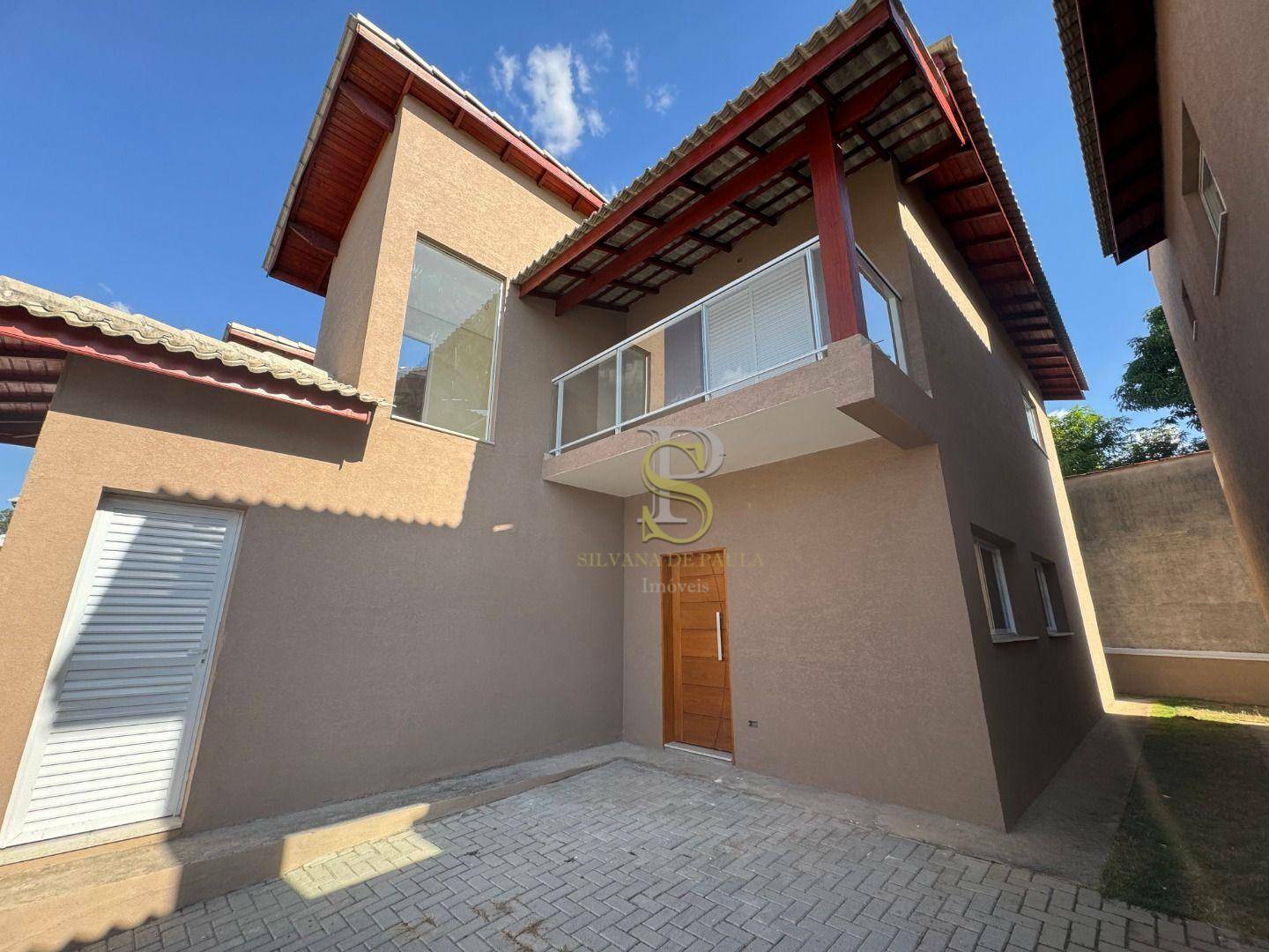 Casa à venda com 3 quartos, 120m² - Foto 2