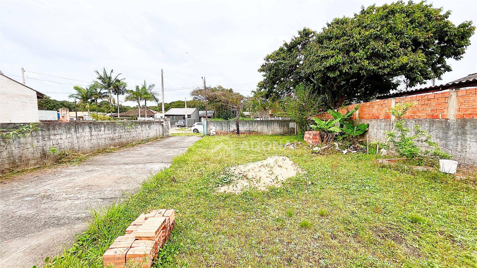 Casa à venda com 2 quartos, 70m² - Foto 5