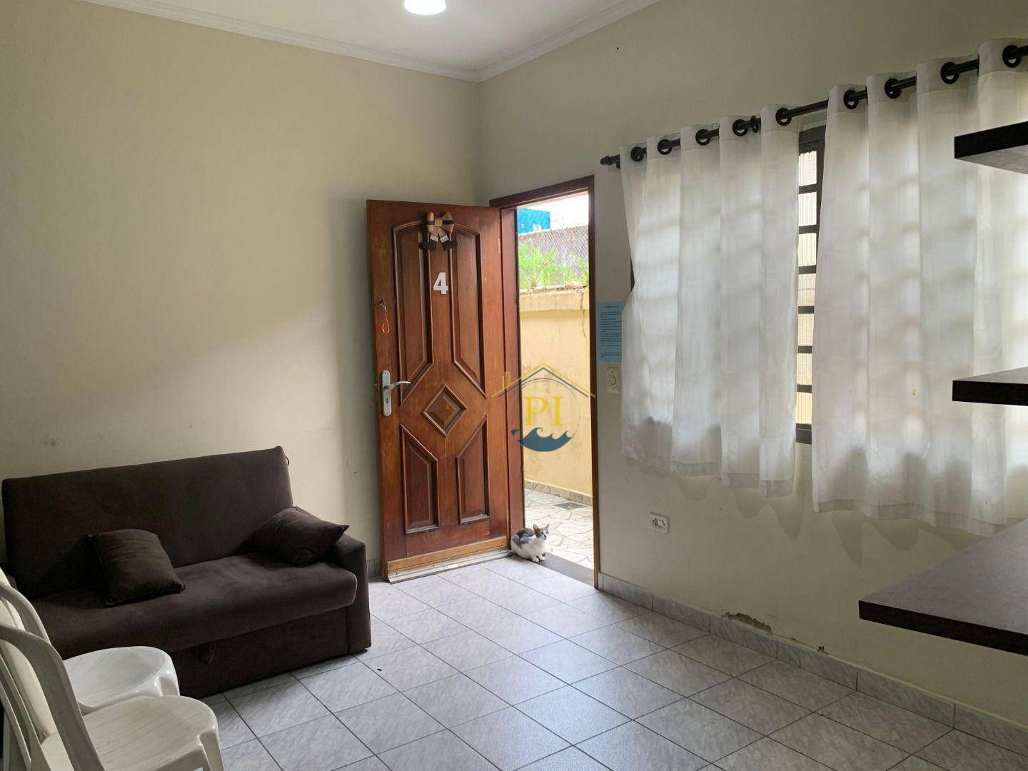 Casa de Condomínio à venda com 1 quarto, 50m² - Foto 2