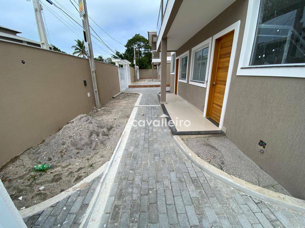 Casa à venda com 2 quartos, 79m² - Foto 1