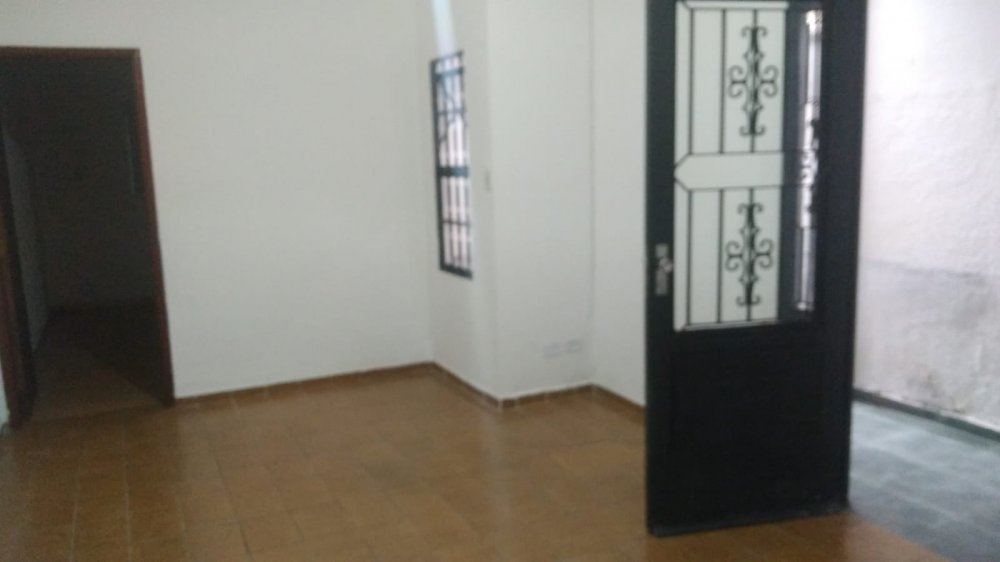 Casa para alugar com 2 quartos, 70m² - Foto 4