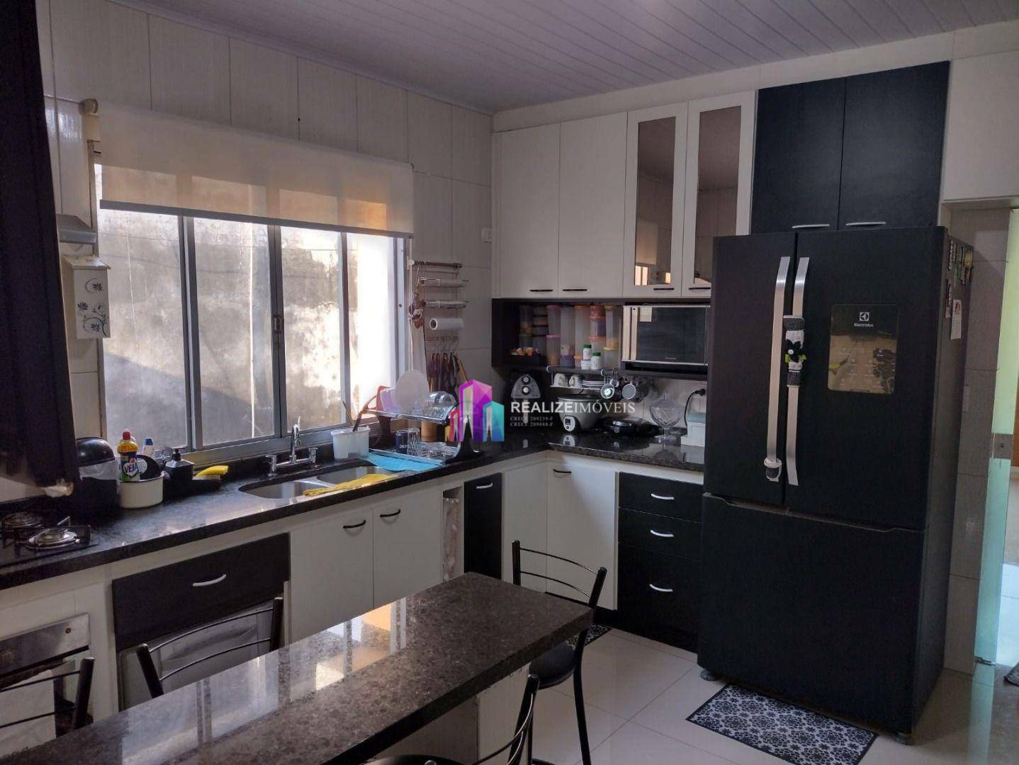 Casa à venda com 4 quartos, 224m² - Foto 19