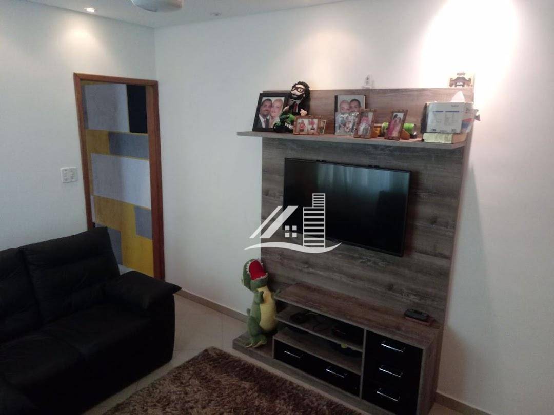 Apartamento à venda com 2 quartos, 67m² - Foto 4